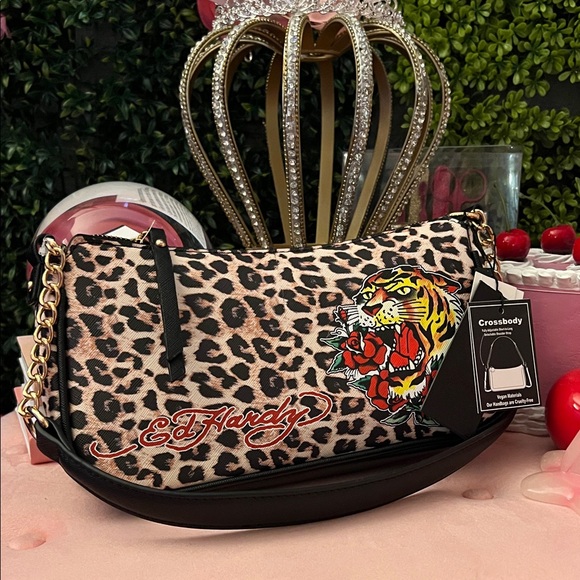 🩷 Ed hardy cheetah print crossbody/ shoulder purse - Picture 1 of 10